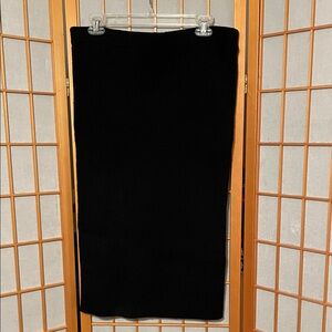 Edited by Remi Bader Ribbed Knit Black Skirt Size L